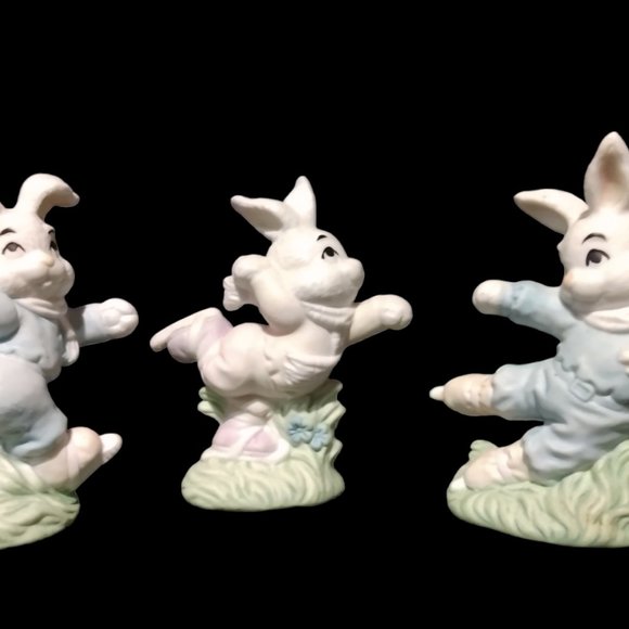Three porcelain Easter bunnies by Art Mark - Picture 3 of 12